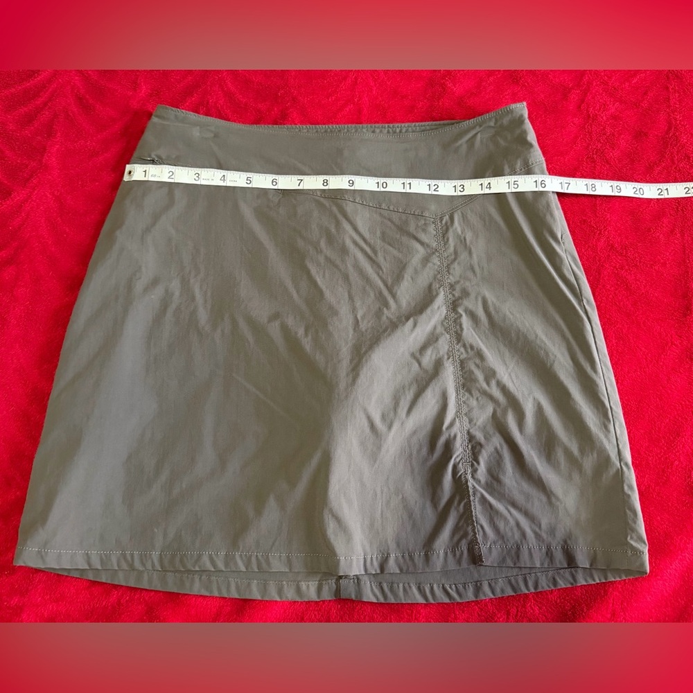 Patagonia Olive Green SZ 6 Skort Perfect With Liner High Waisted Flattering Cute